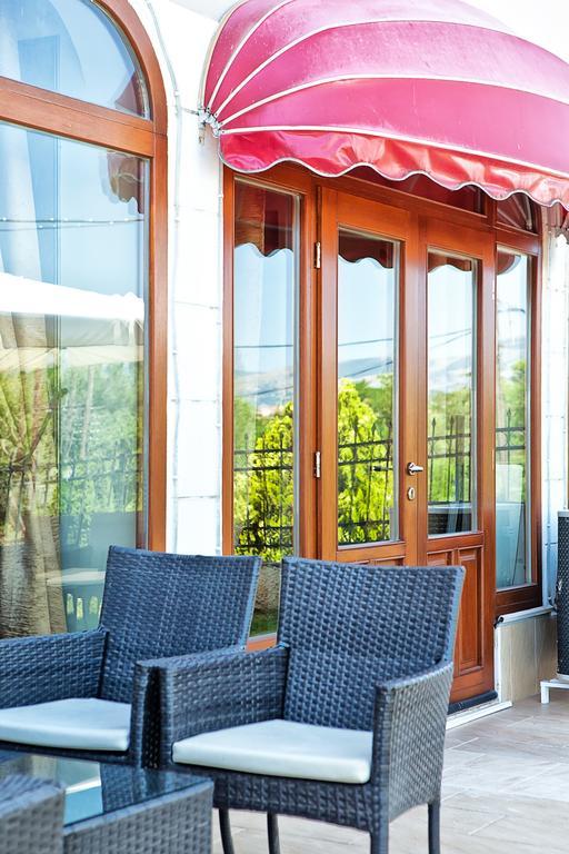 Anastassiou Hotel - Bike And Motorcycle Friendly Hotel Kastoria Esterno foto
