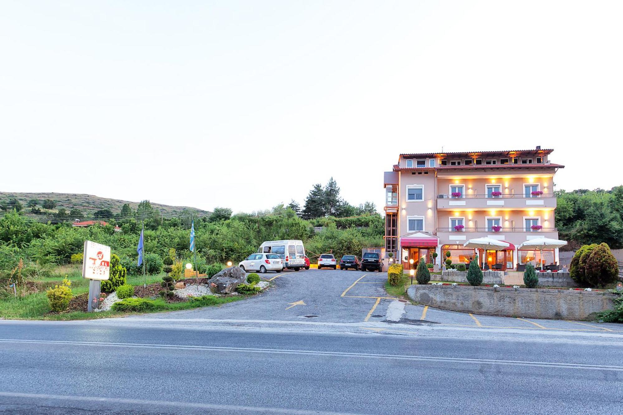 Anastassiou Hotel - Bike And Motorcycle Friendly Hotel Kastoria Esterno foto