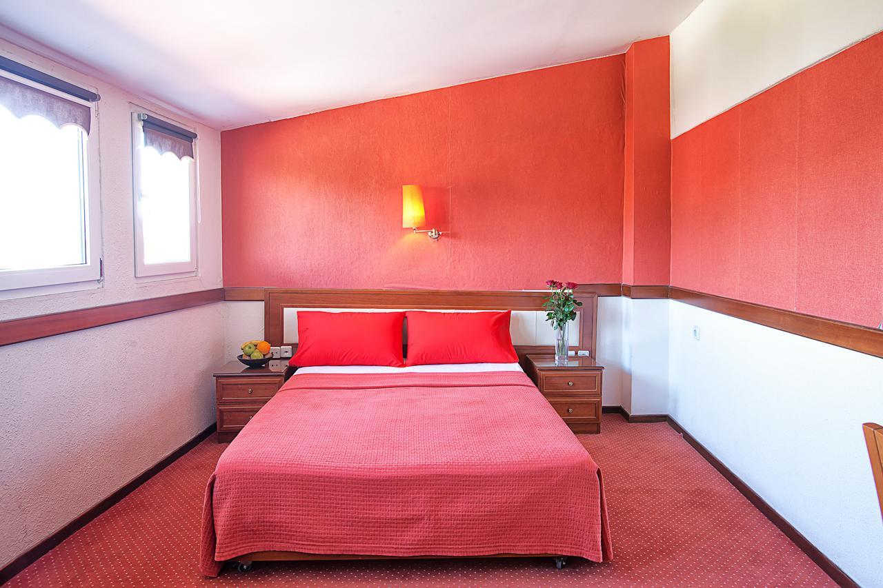 Anastassiou Hotel - Bike And Motorcycle Friendly Hotel Kastoria Esterno foto