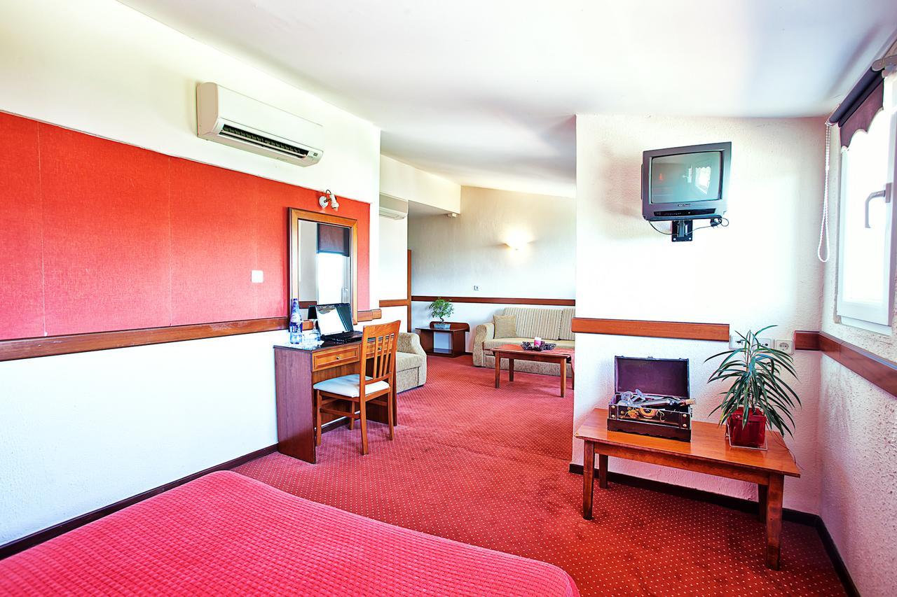 Anastassiou Hotel - Bike And Motorcycle Friendly Hotel Kastoria Esterno foto